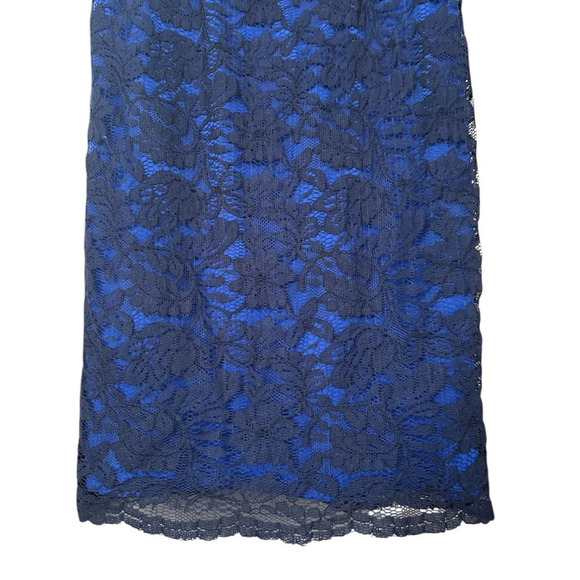MAGGY LONDON Lace Overlay Dress. Size 8 - Picture 6 of 8